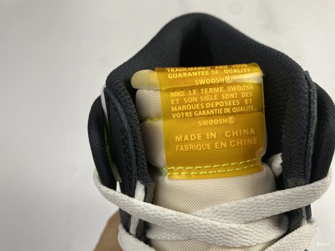 Bmlin AIR 555088-118 RETRO GOLD' 1 HIGH JORDAN 'VOLT OG 0701